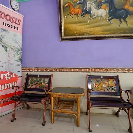 Oyo 1495 Hotel Lendosis Palembang Bagian luar foto
