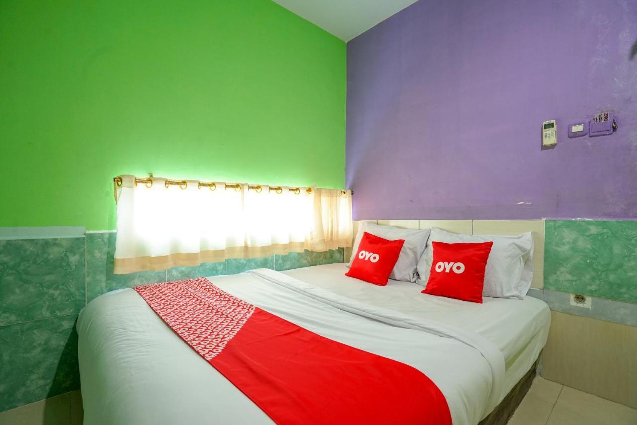 Oyo 1495 Hotel Lendosis Palembang Bagian luar foto