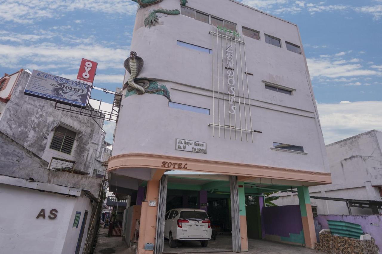 Oyo 1495 Hotel Lendosis Palembang Bagian luar foto