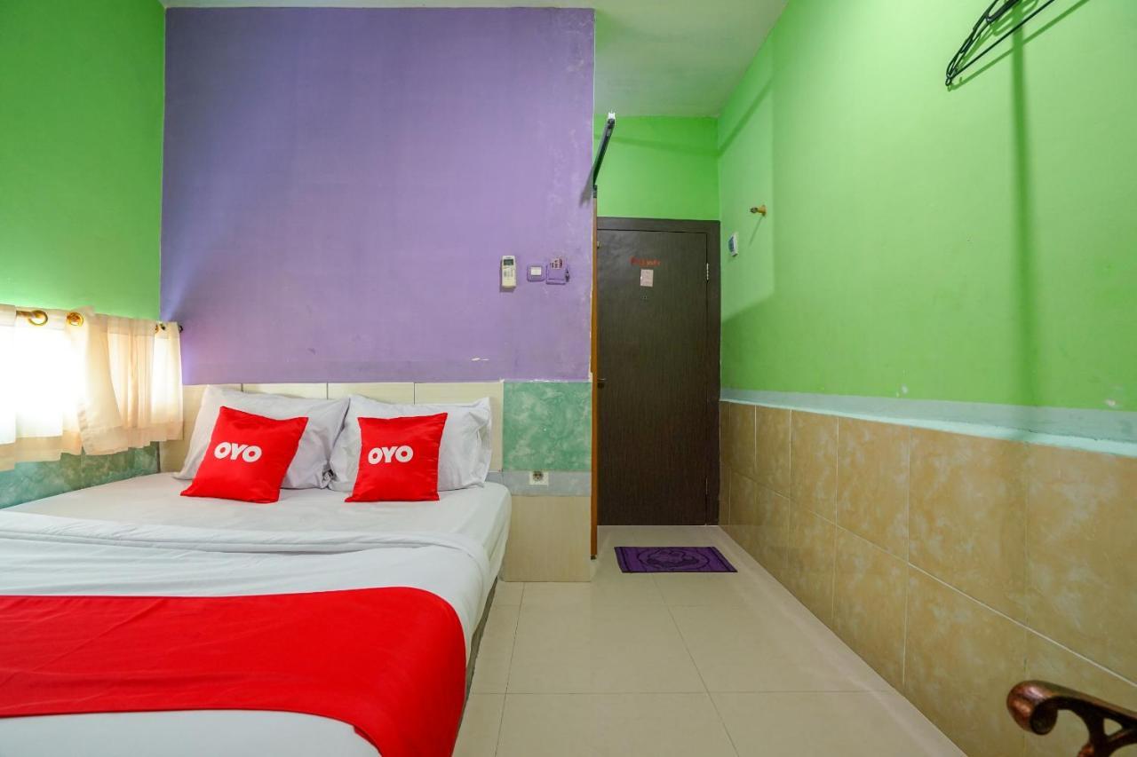 Oyo 1495 Hotel Lendosis Palembang Bagian luar foto