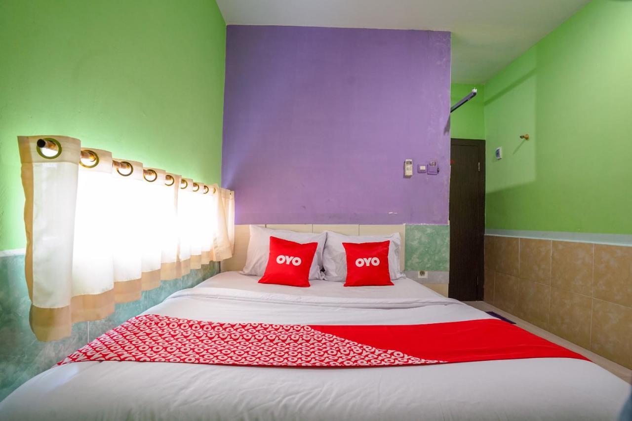 Oyo 1495 Hotel Lendosis Palembang Bagian luar foto