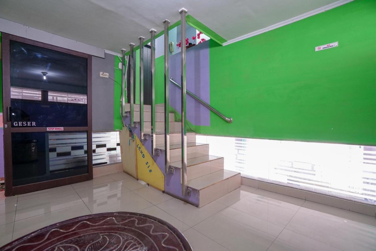 Oyo 1495 Hotel Lendosis Palembang Bagian luar foto